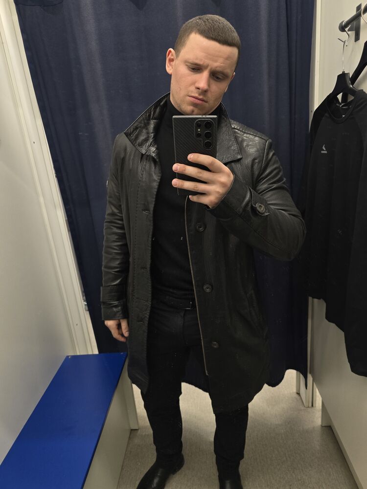  51946391  Slava, 28 ,    