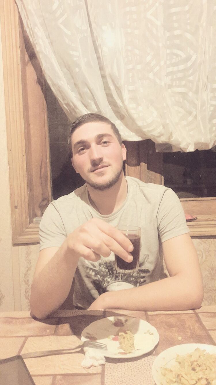  45808021  Giorgi, 33 ,    