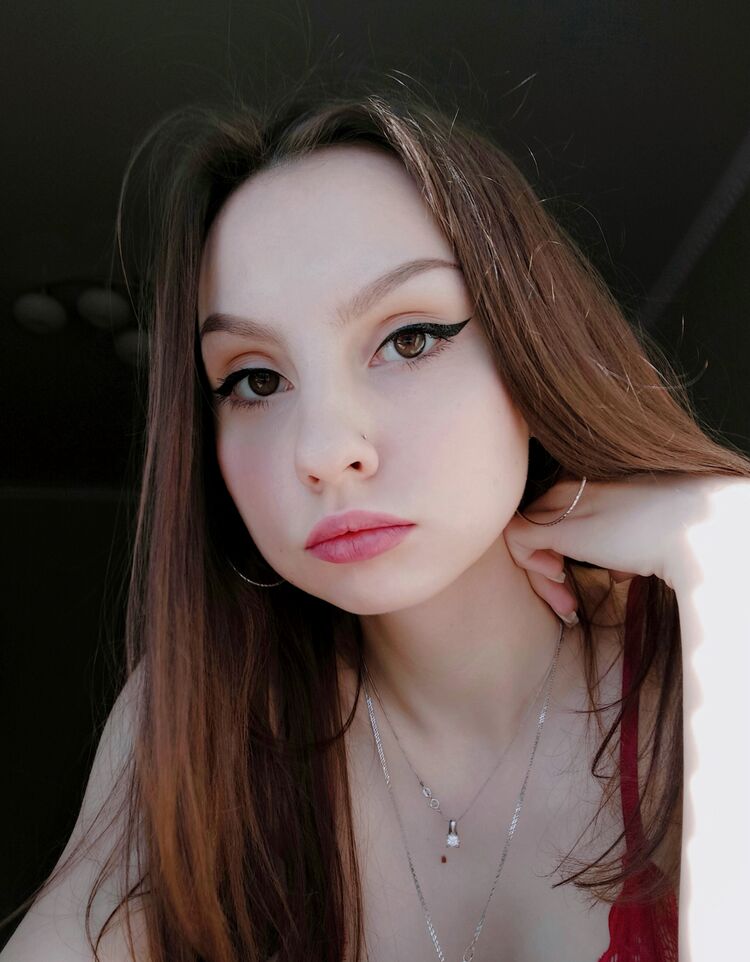  52758151  , 28 ,    -