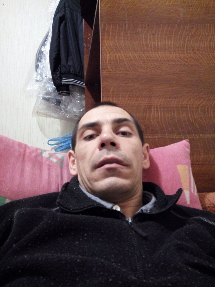  8907771  , 42 ,    