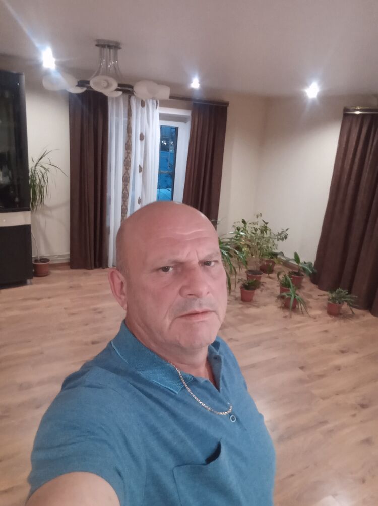  44081901  , 57 ,    