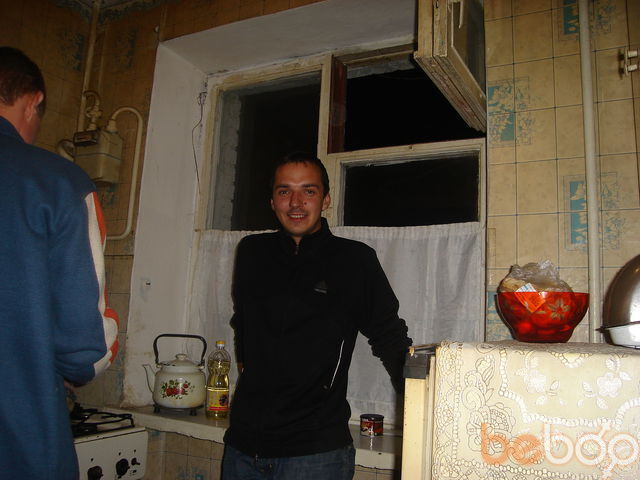  ,   Maxim, 42 ,   ,   , c 