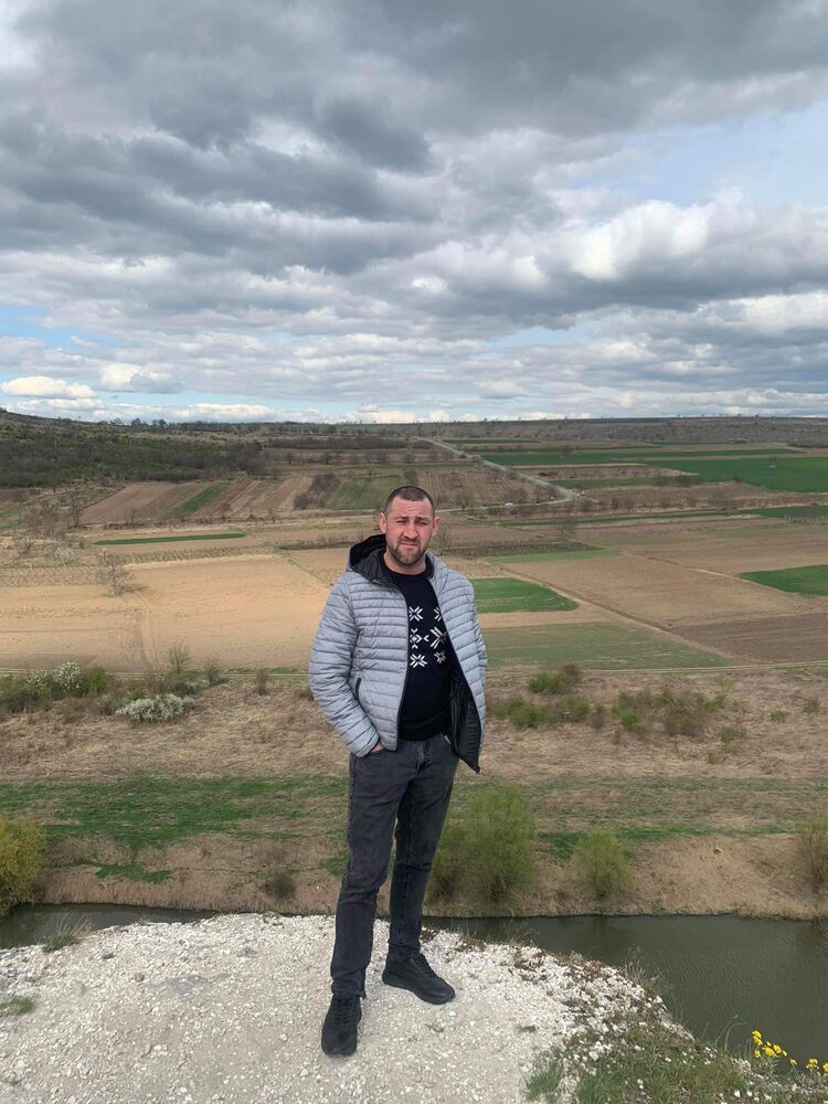  27027591  Dima, 35 ,    