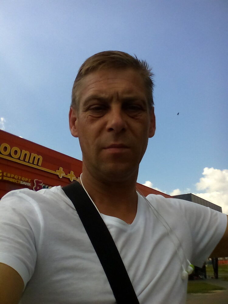  11328081  Sergei, 48 ,    