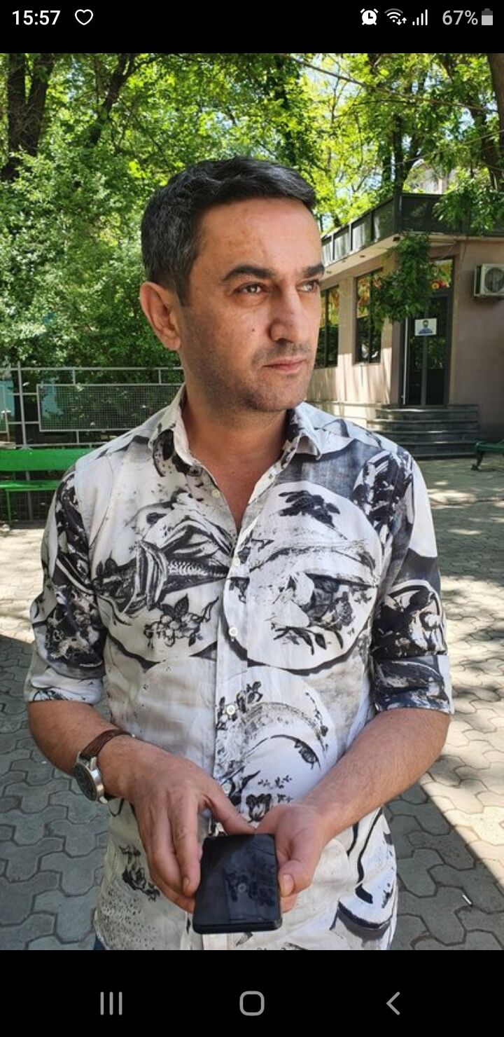  42323081  Artur, 37 ,    