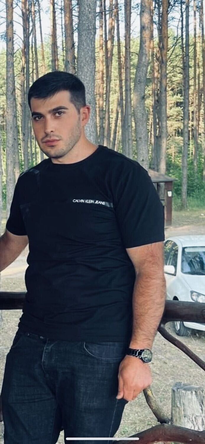 ,   Arman, 29 ,   ,   , c , 