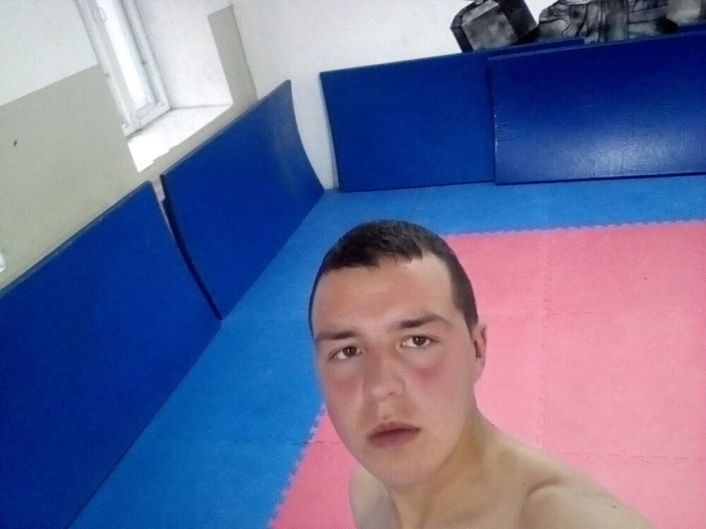  14528191  Danil, 26 ,    