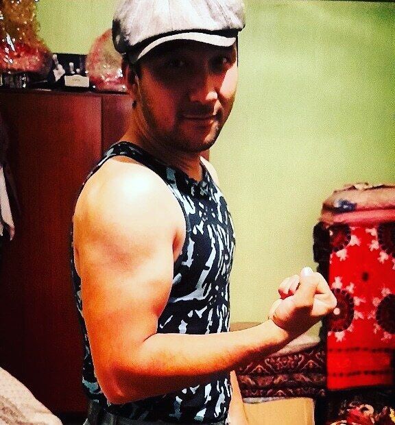  ,   Sarvar, 24 ,   ,   , c , 