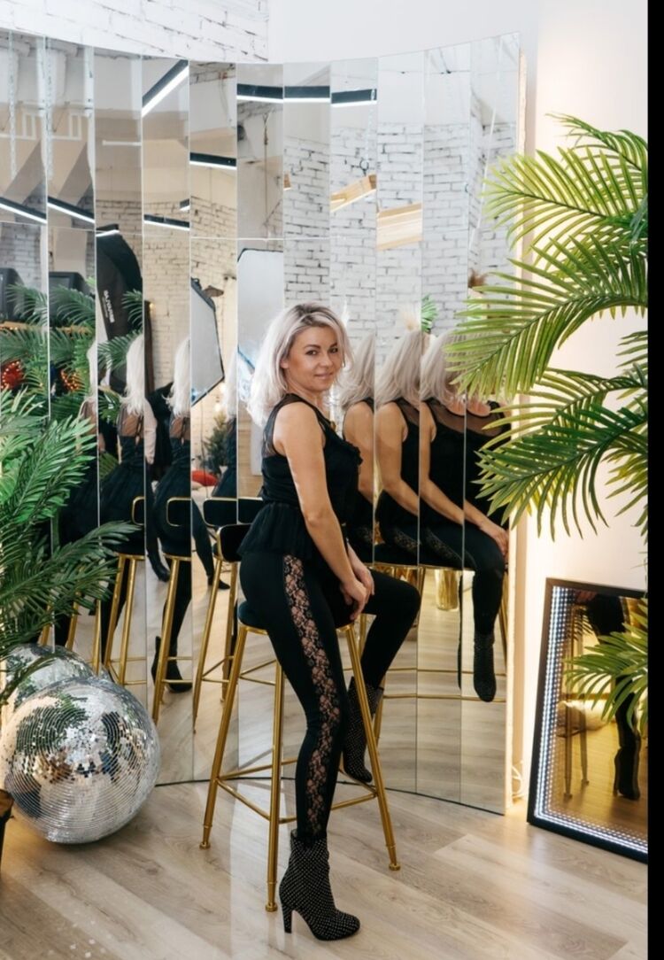  ,   , 44 ,   c 