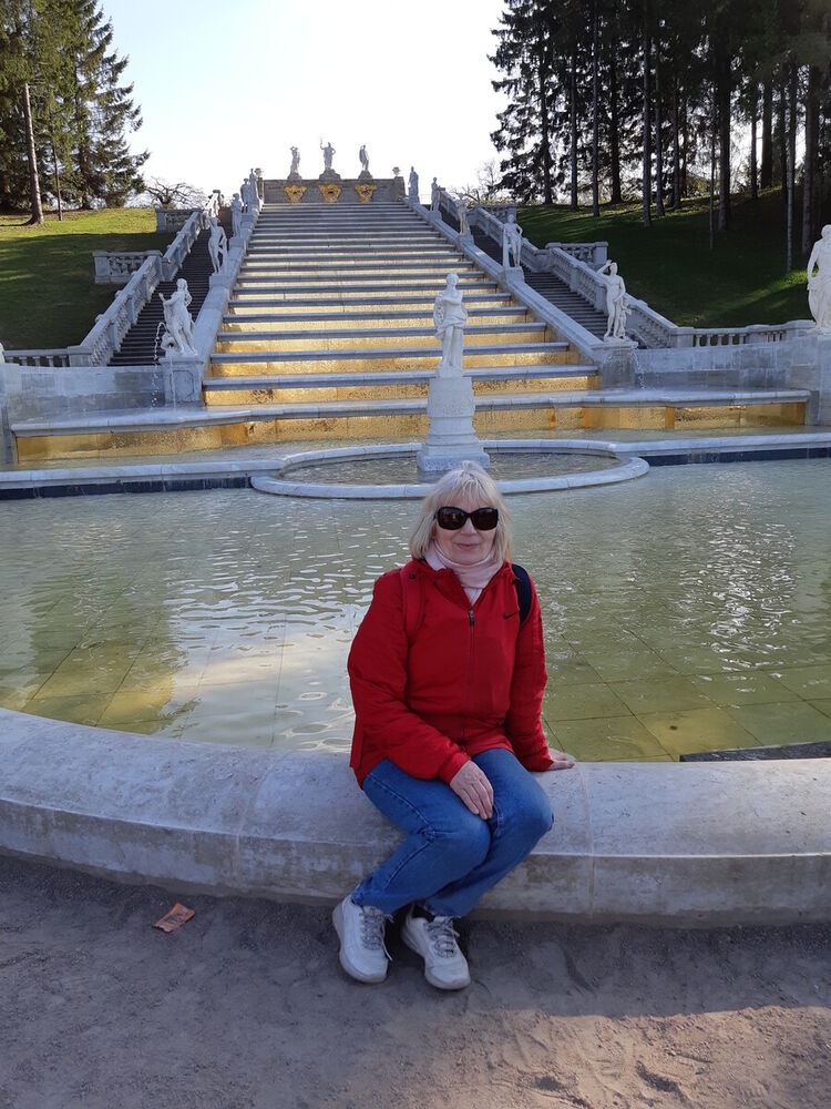  -,   NADEZHDA, 63 ,   ,   , c 