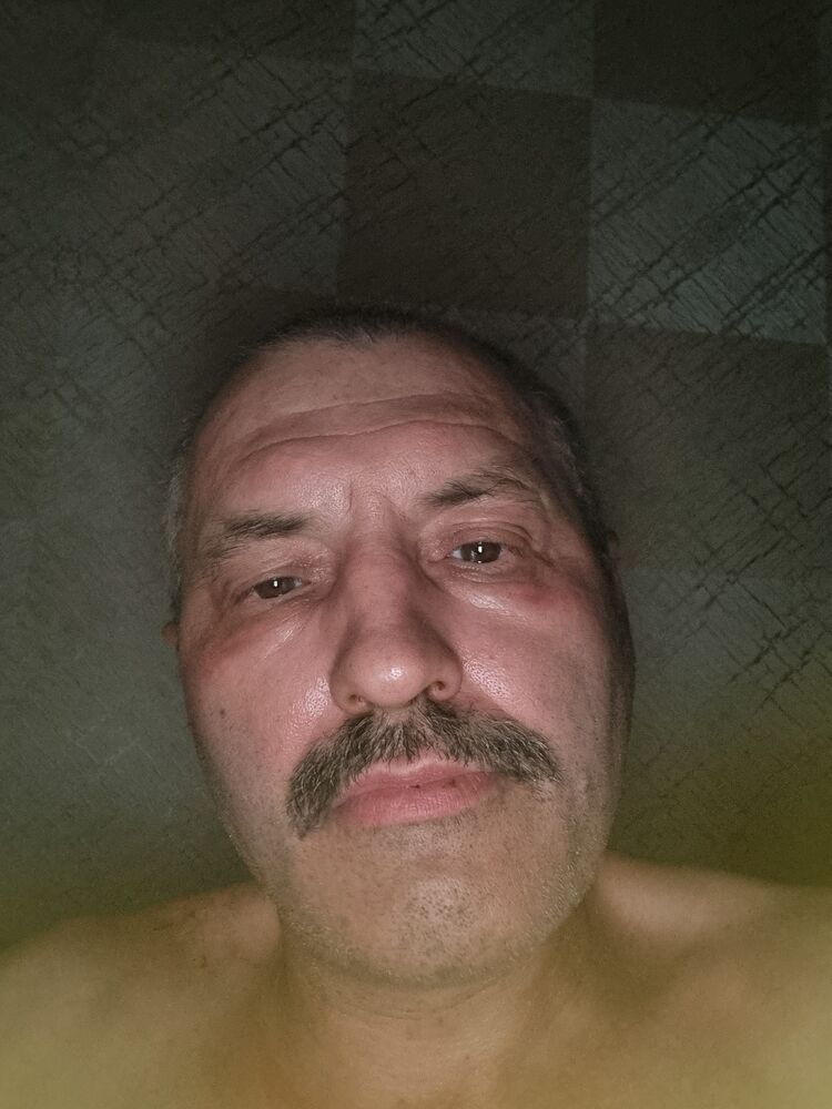  27677451  , 57 ,    