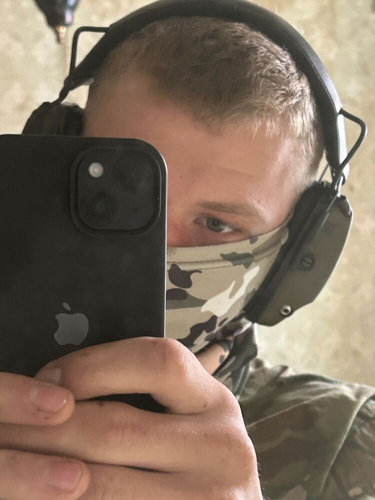  39128551  , 23 ,    