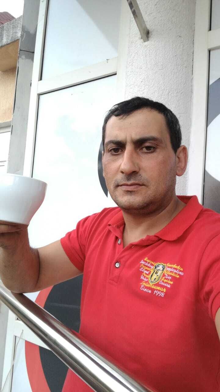  ,   Artur, 41 ,   ,   , 