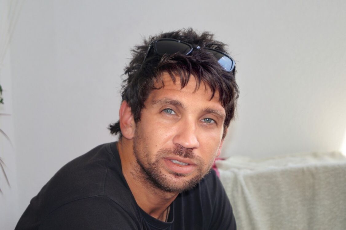  ,   Alexander, 42 ,   ,   , c 