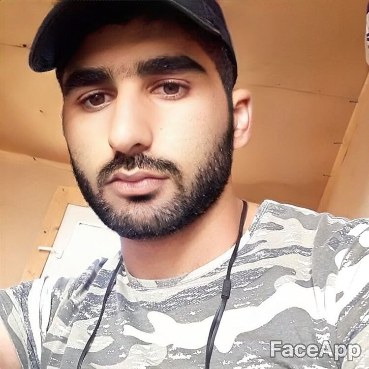  19149041  Garik, 34 ,    