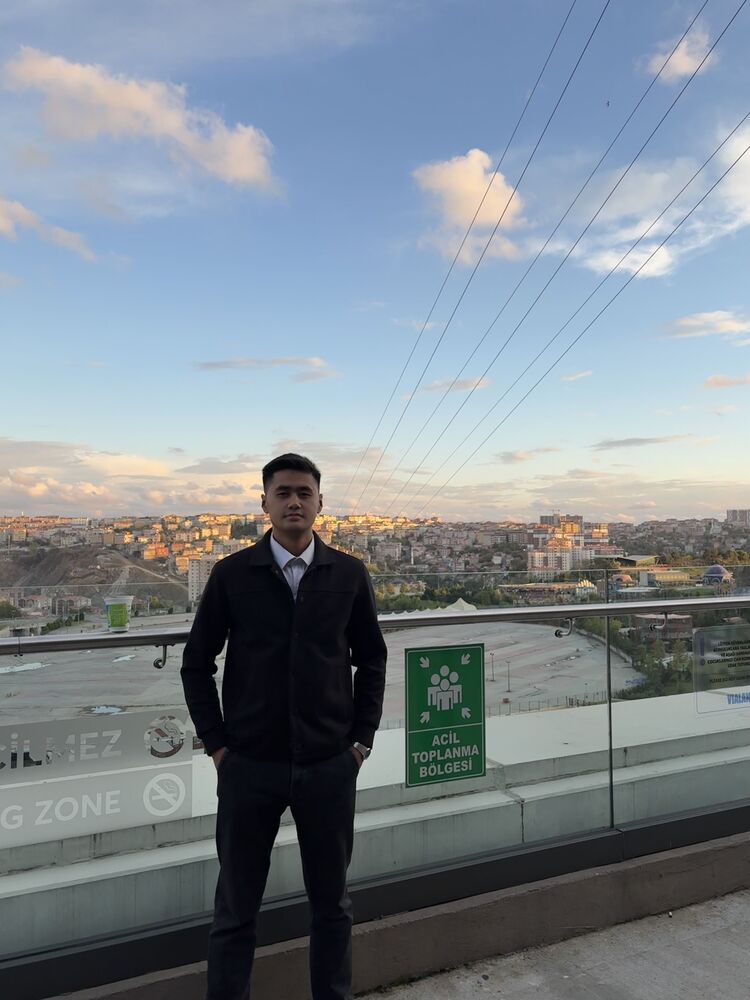  53924961  Bislan, 23 ,    