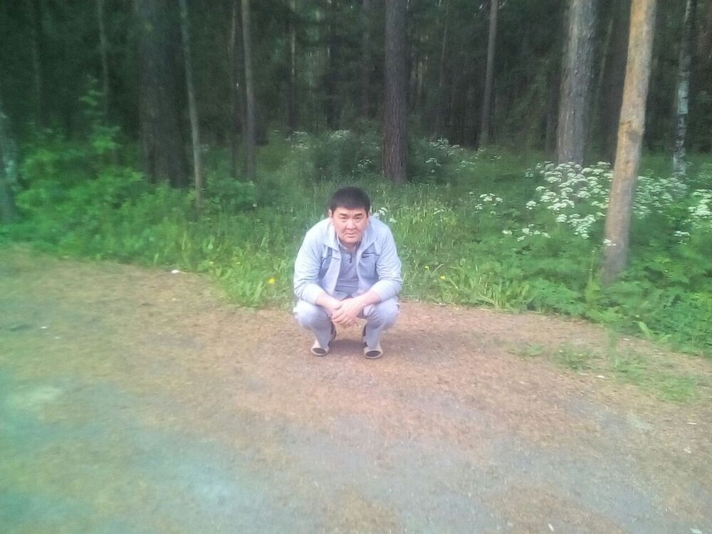  ,   Maxut, 62 ,  