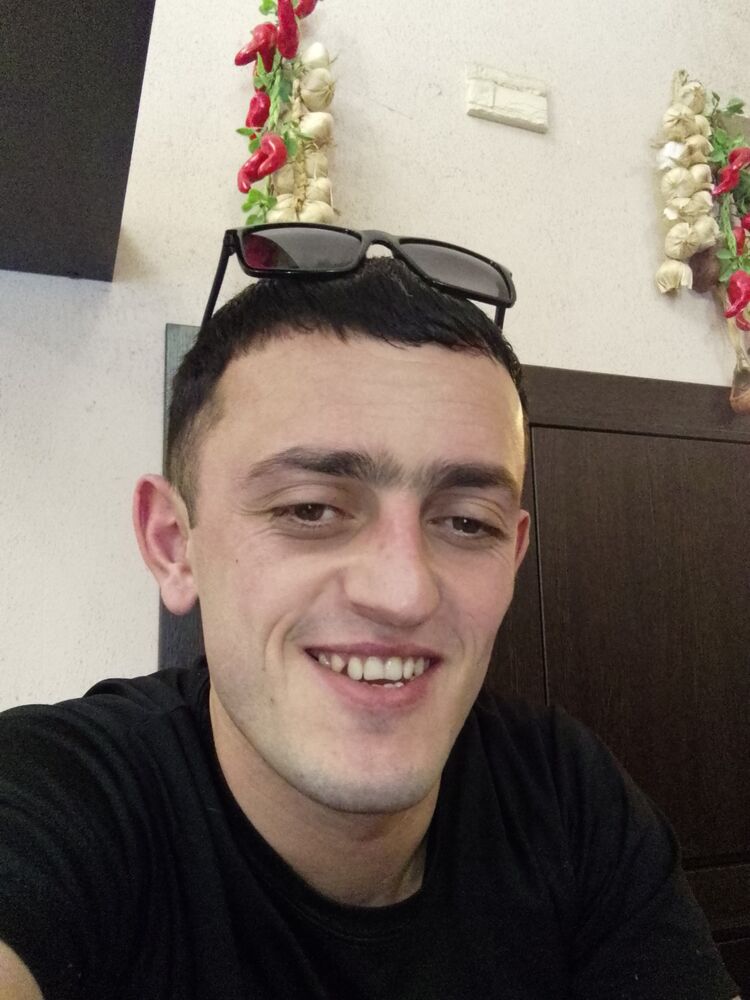  32724121  Vlad, 29 ,    -