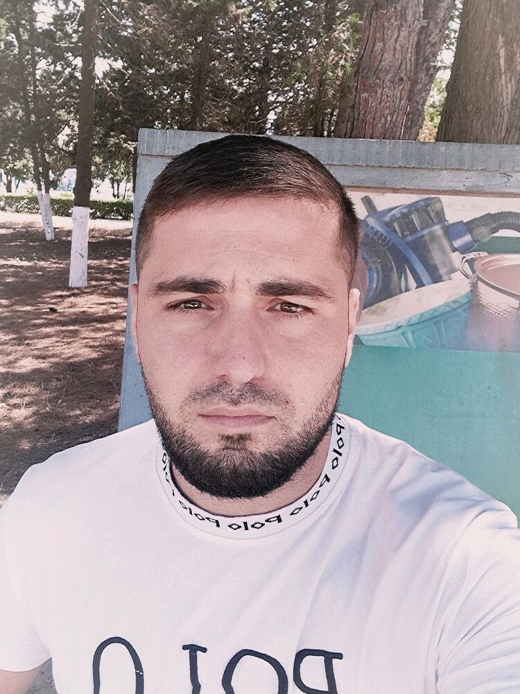  54131571  Pablo, 30 ,    