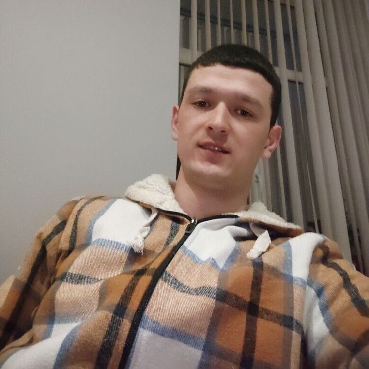  ,   Sasha, 26 ,   ,   