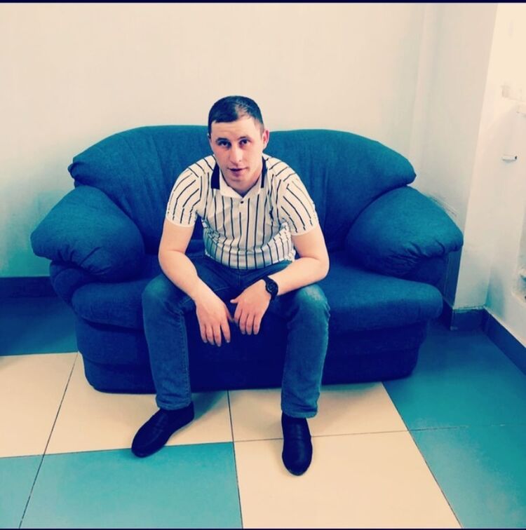  37967511  , 32 ,    