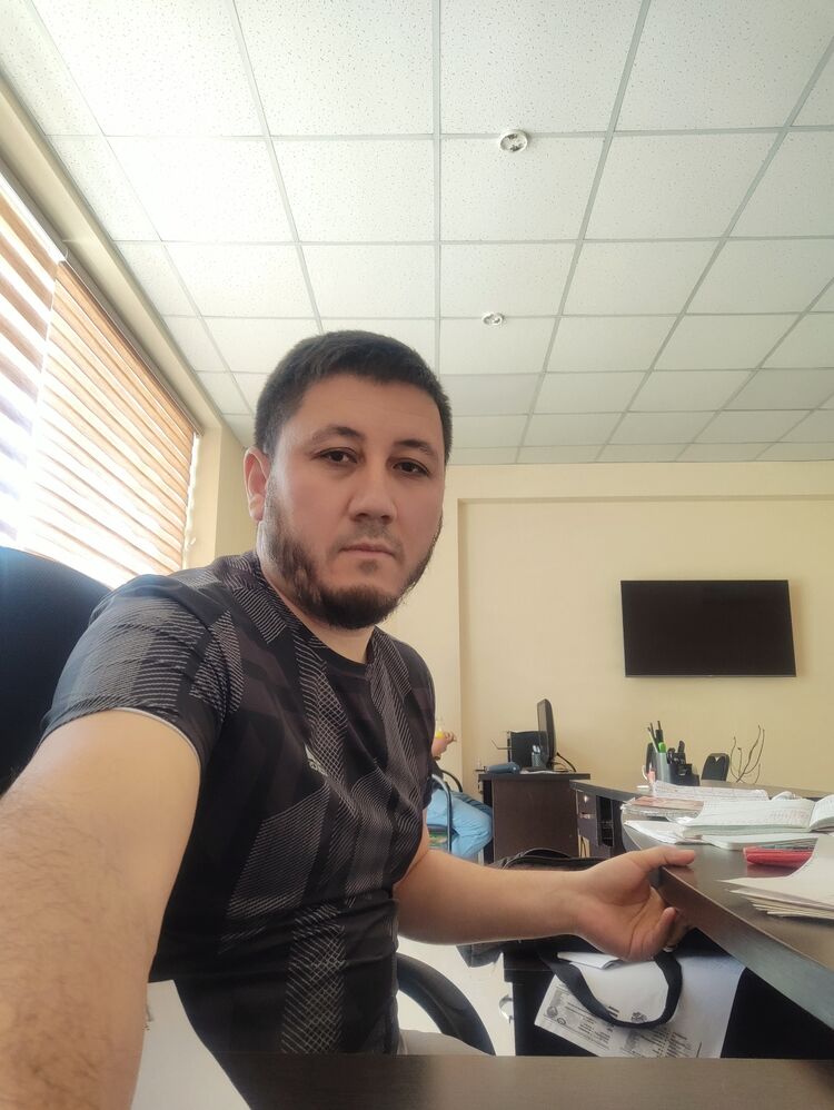  34736361  Nodir, 39 ,    