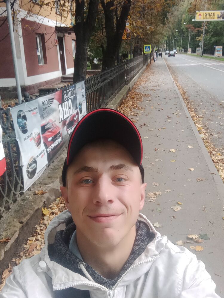  ,   Ivan, 27 ,   ,   