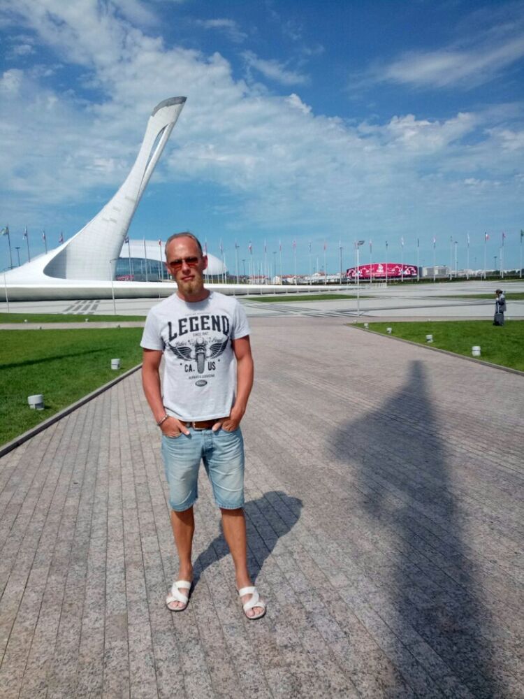  43808391  Sergey, 46 ,     