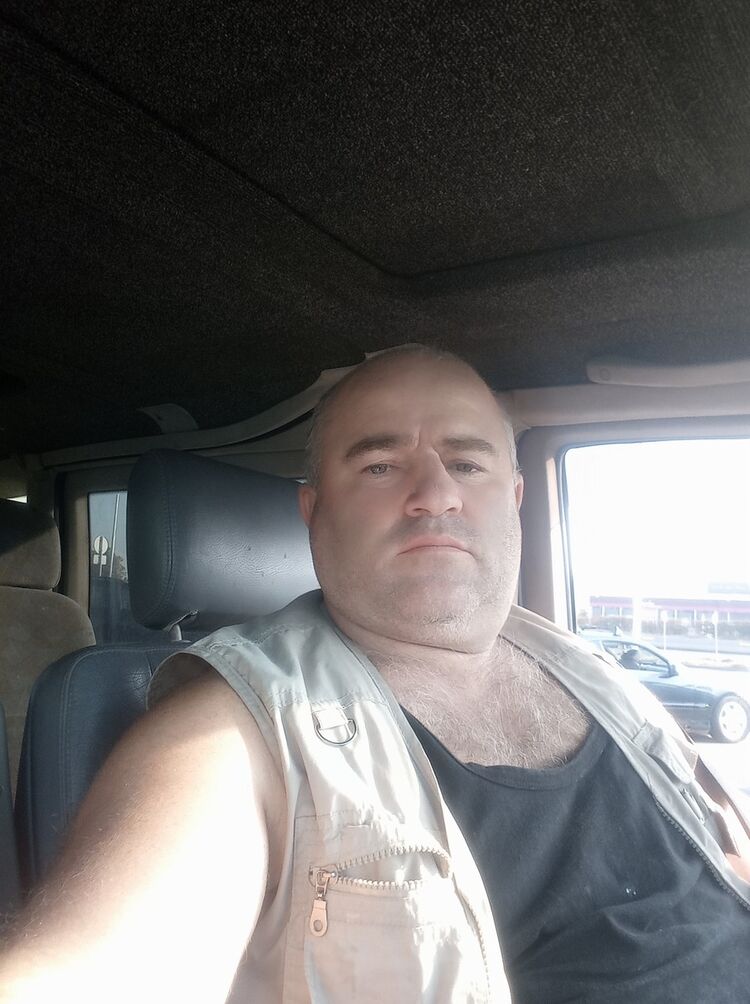  18721561  Oleg, 50 ,    