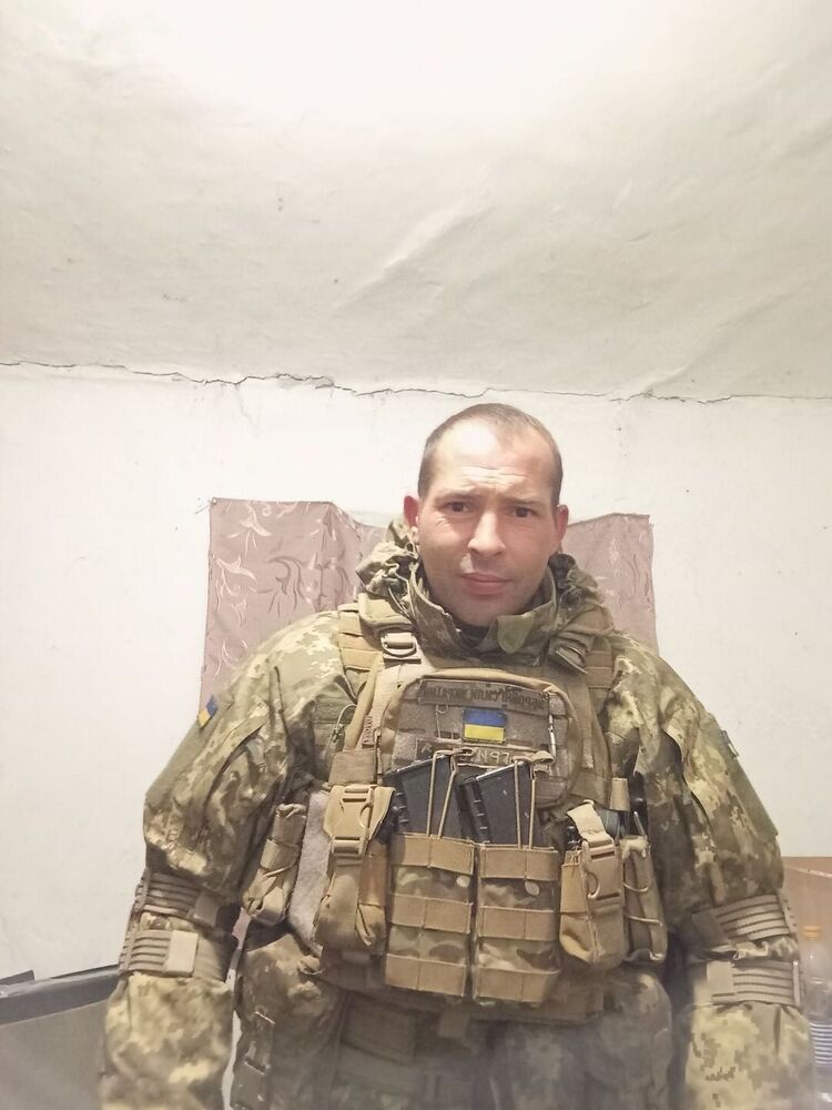  47338861  , 40 ,    