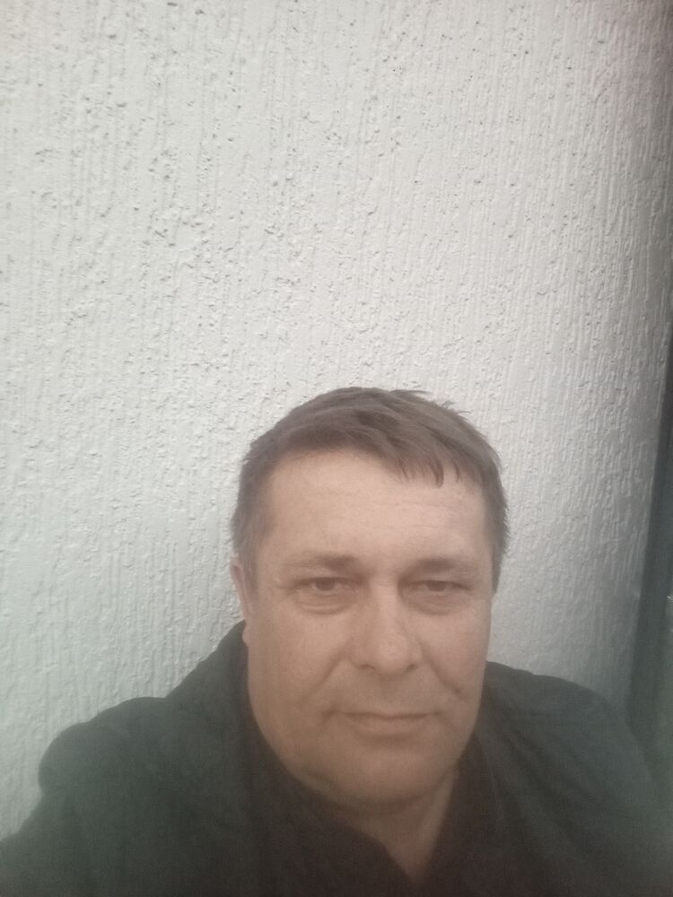  42861611  , 52 ,    