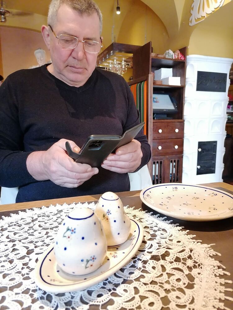  49358271  Vitalij, 57 ,    