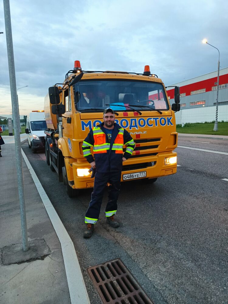  -,   Ilya, 37 ,   ,   , c , 