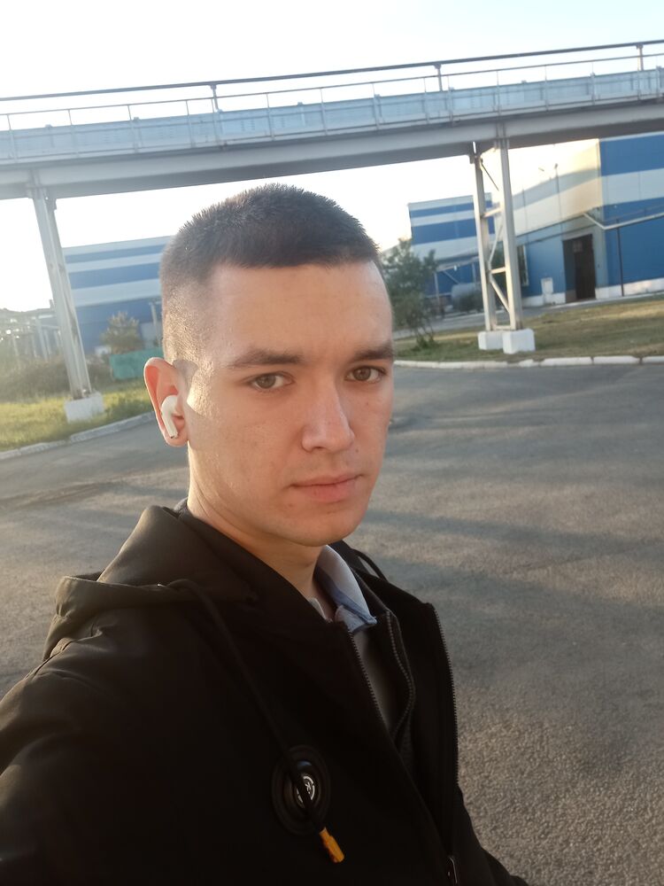  37444551  , 22 ,    