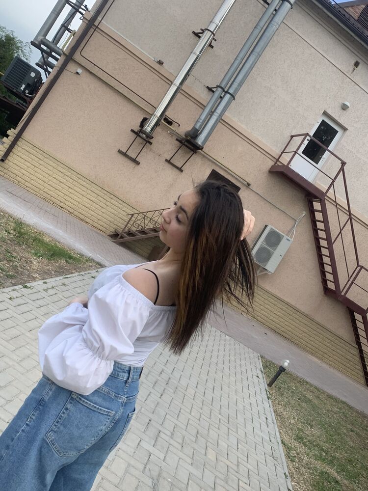  --,   Angelina, 19 ,     , 