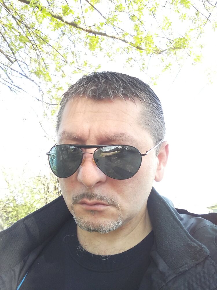  47654501  Vitali, 45 ,    