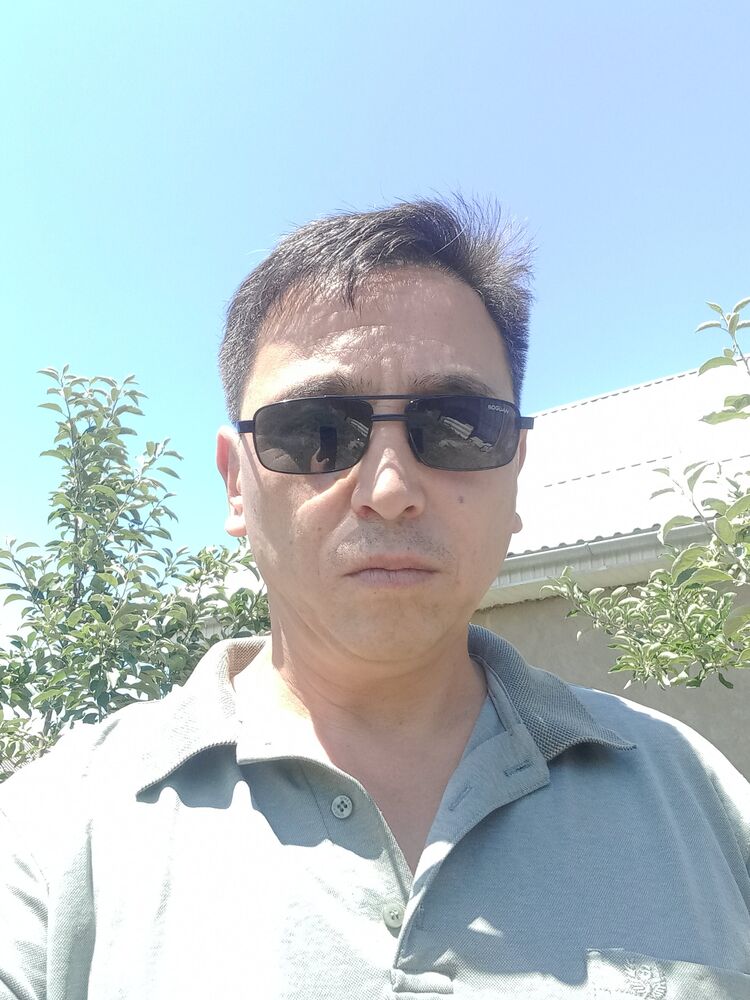  44422151  Umar, 49 ,    