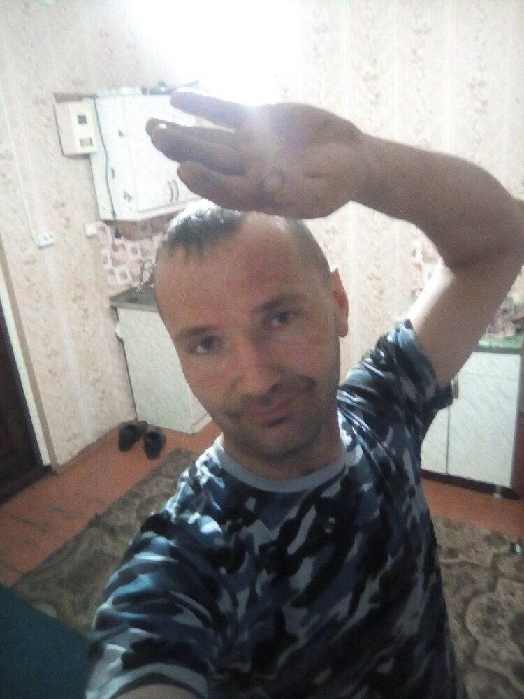  32971971  Andrey, 37 ,    