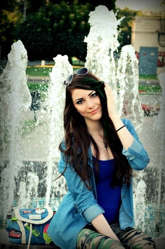  5468451  Elena, 32 ,    