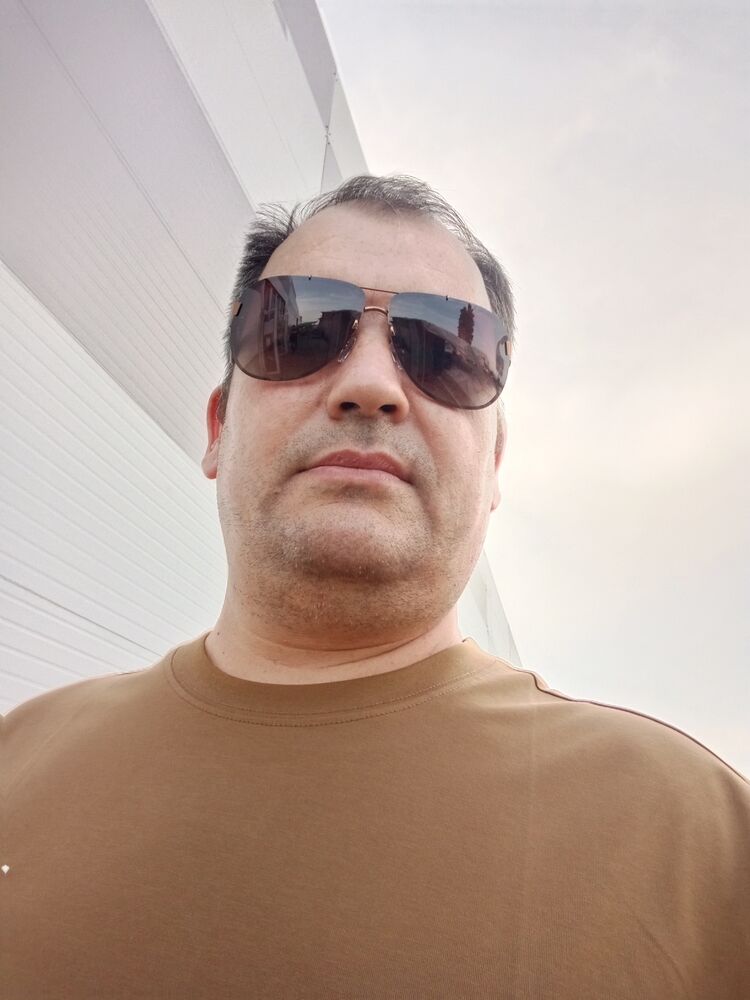 52808181  , 41 ,    