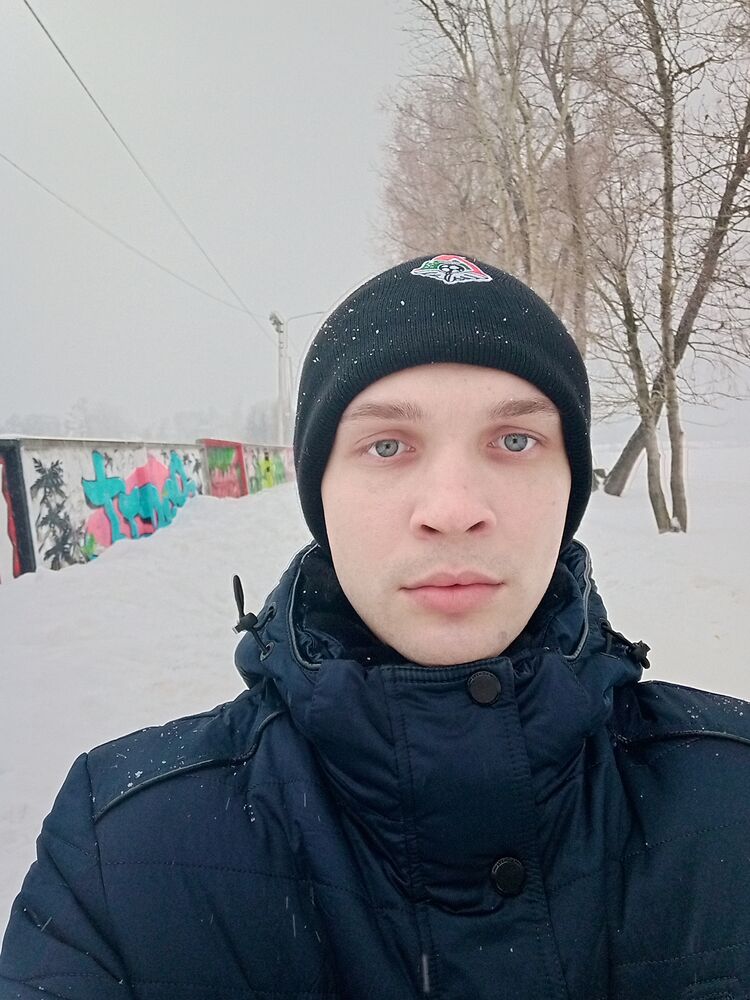  45791521  Ilya, 30 ,     
