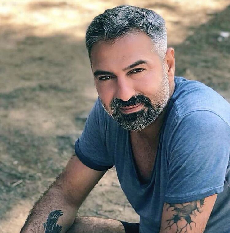  45659801  Ahmet, 43 ,    