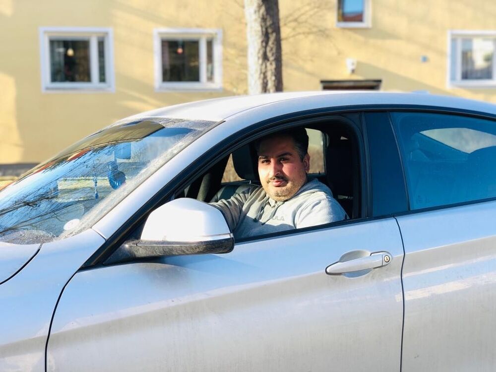  16905371  Ruslan, 46 ,    