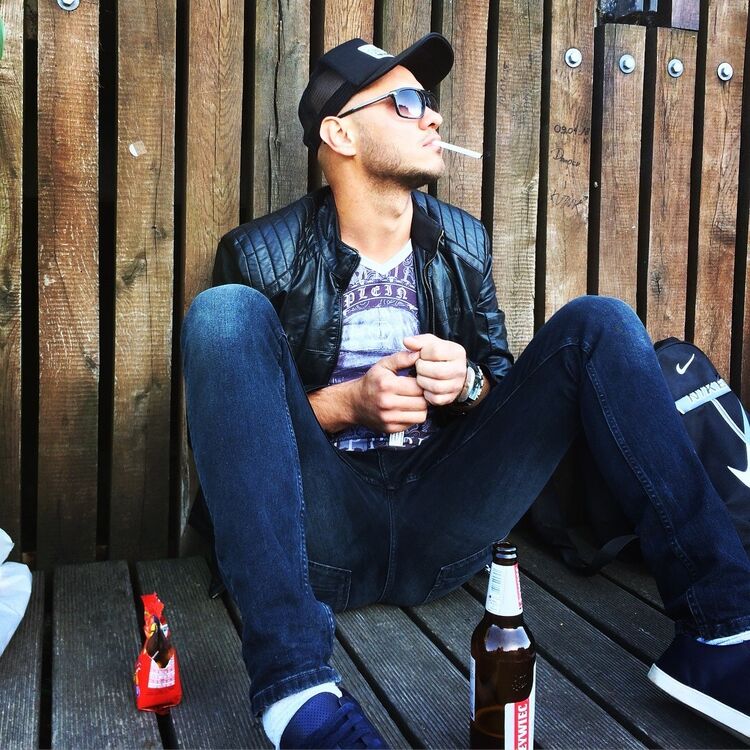  16136981  Pasha, 38 ,    