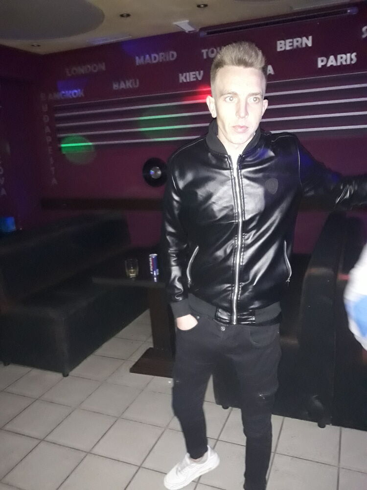  14485321  Guzic Adrian, 31 ,    