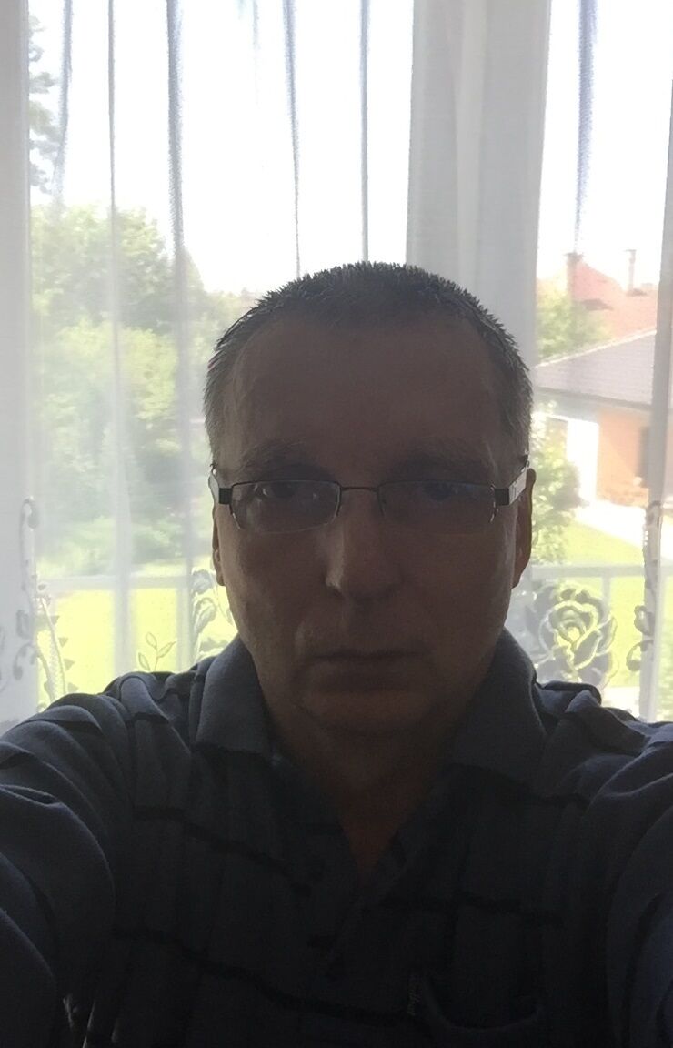  46858961  Laszlo, 59 ,     