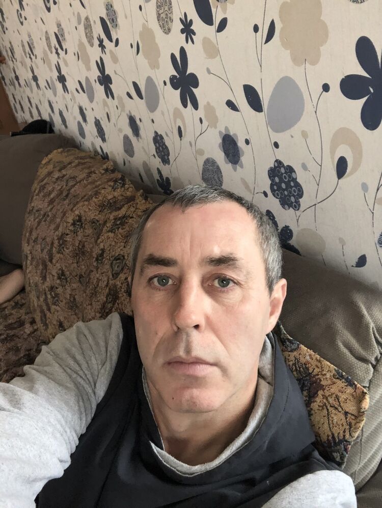  ,   Max, 47 ,   