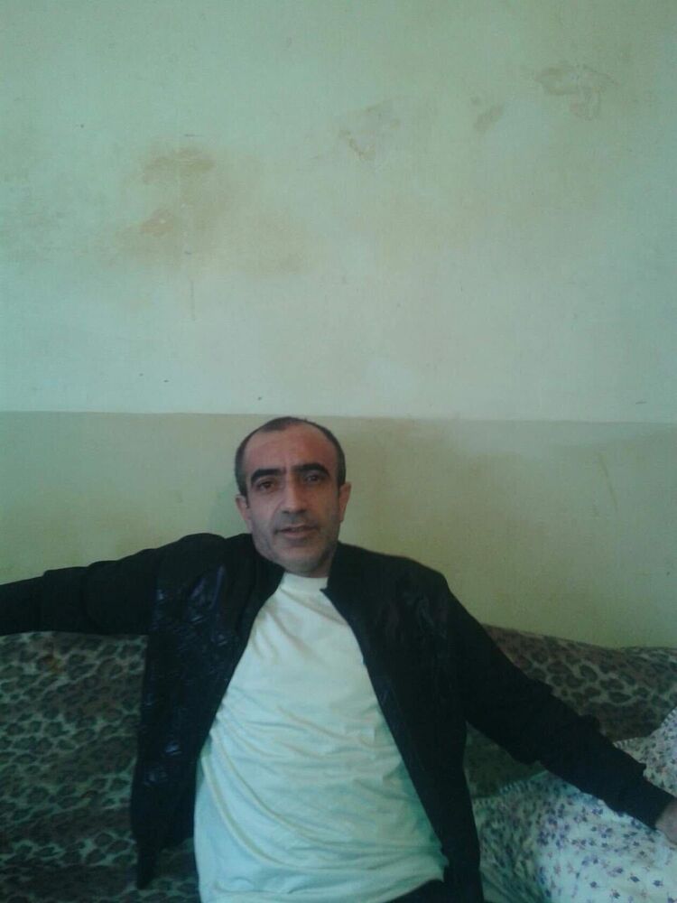  ,   Aren, 49 ,   c 