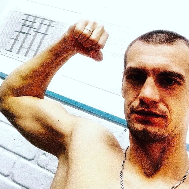  46079191  , 33 ,    