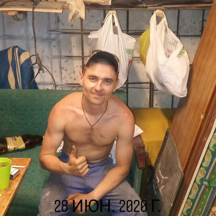  Betzdorf,   Vadim, 34 ,   ,   , c 